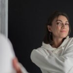 Rinoplastia e identidade: Quando mudar o nariz muda a relação com o próprio rosto