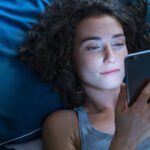 Pedir o nariz de um famoso: por que a referência da internet engana e o que realmente funciona no seu rosto